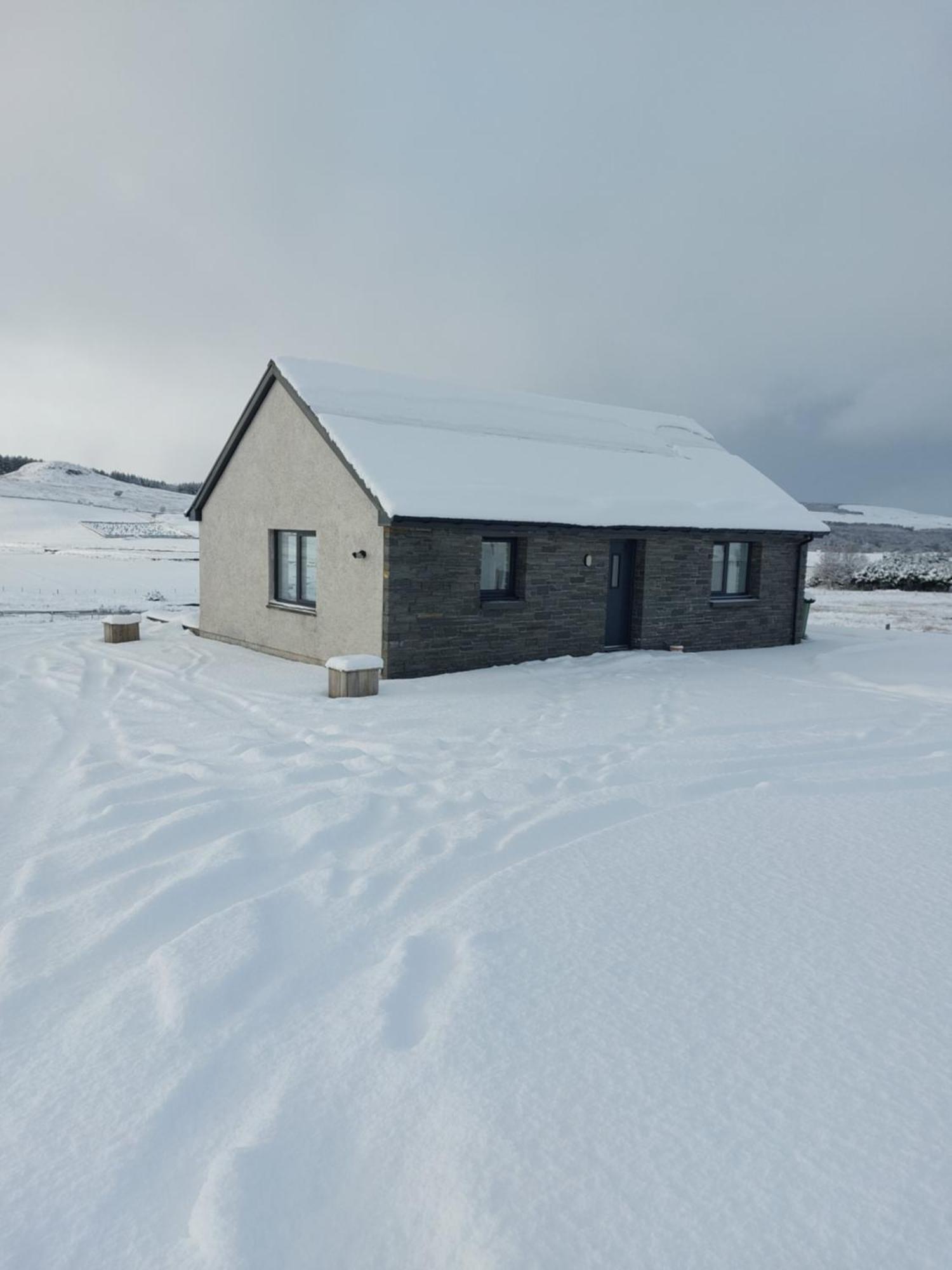 Poachers Bothy Skeabost Luaran gambar